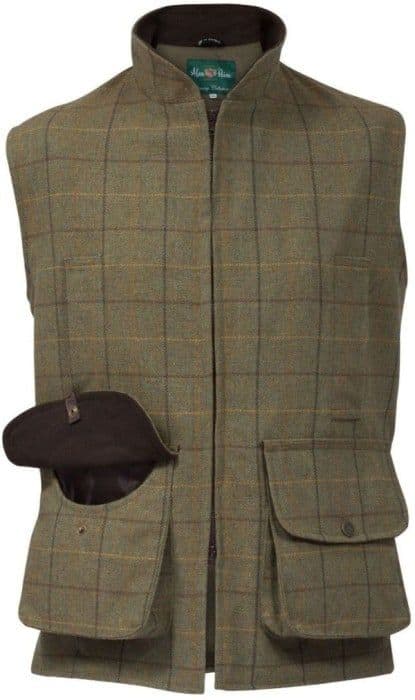 Alan Paine M's Rutland Tweed Waistcoat Tumma sammalenvihreä (Dark Moss)