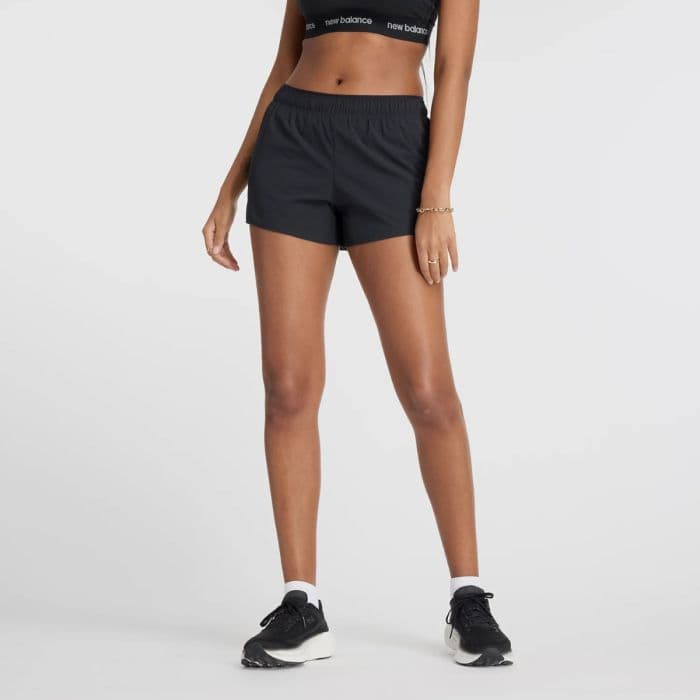 New Balance RC Seamless 3 tuuman juoksushortsit - Kevyet ja hengittävät, täydellinen valinta aktiiviseen juoksuun.