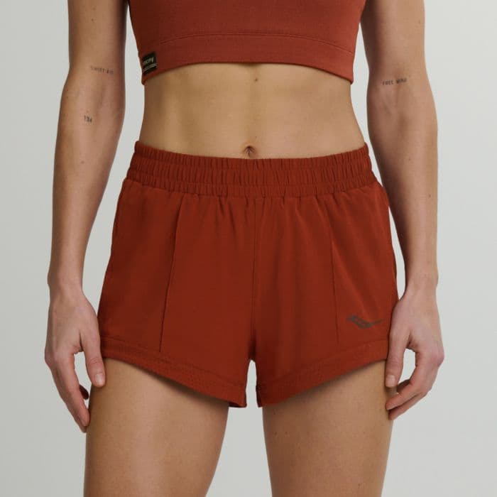 Saucony Outpace 3 Inch Shorts K. L Punainen Naiset