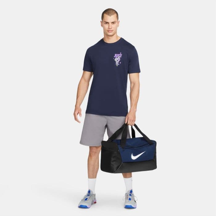 Nike Brasilia 9,5 Urheilukassi 41L Sininen - Täydellinen kassi treeneihin ja matkustamiseen