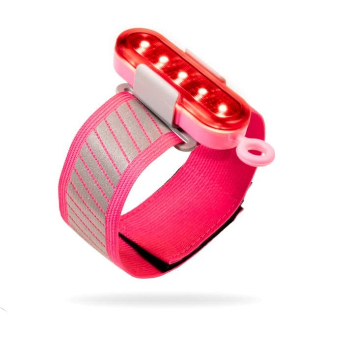 Reelight Stadium Run Pink Juoksuväline näkyvyyteen ja turvallisuuteen yöjuoksuissa