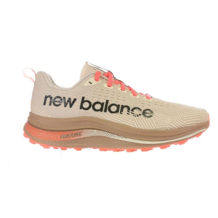 New Balance FuelCell SuperComp Trail K. 40½ Ruskea Naiset